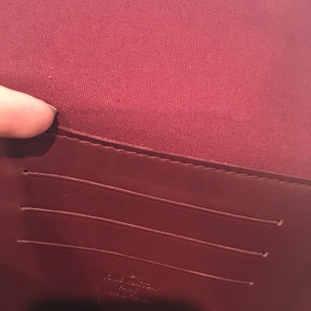 🔥1 HR SALE Louis Vuitton Crossbody clutch. 💯Auth - Picture 4 of 8